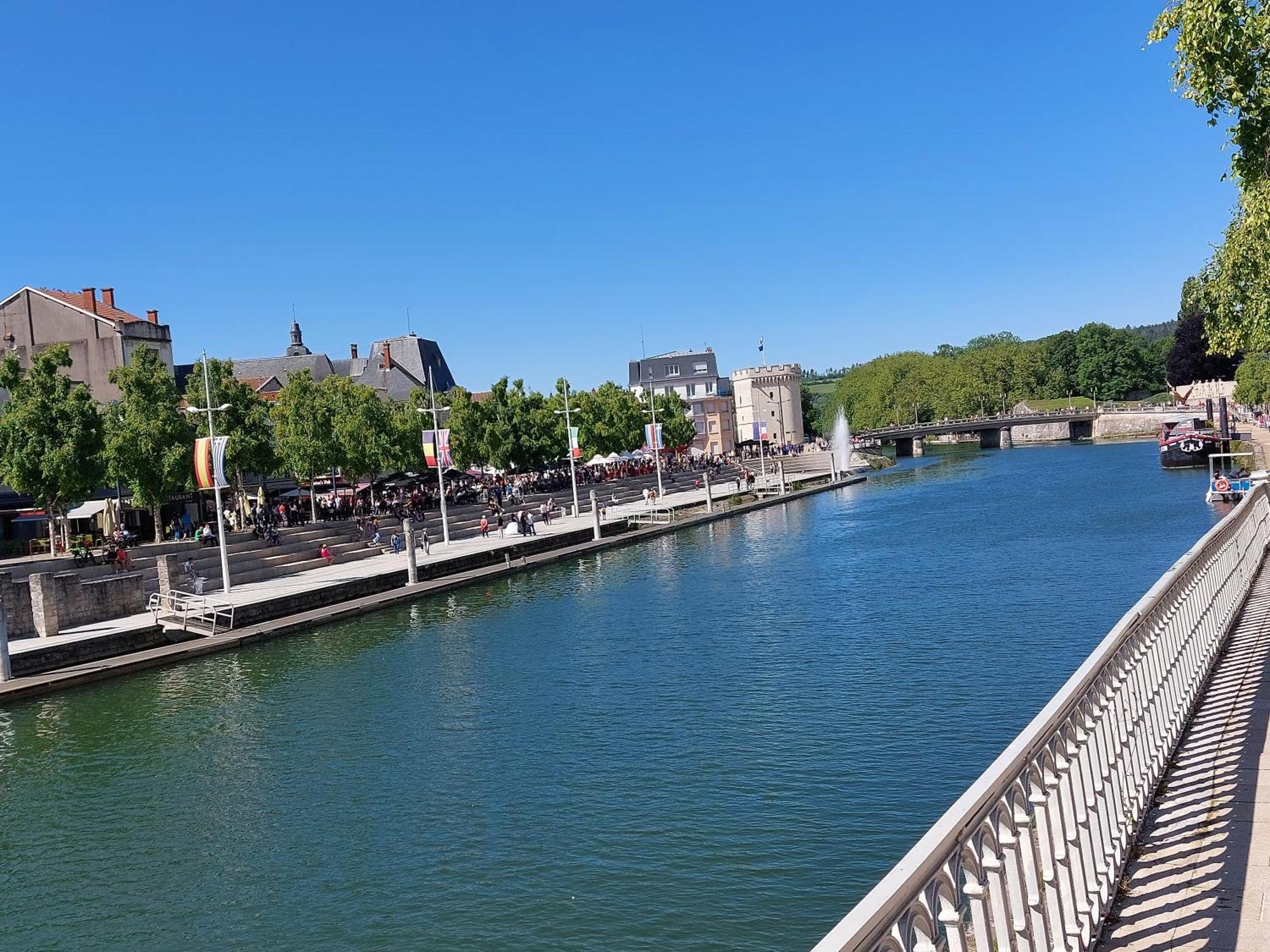 Les Loges De Vero Duplex , Appartement Neuf Classe 3 Etoiles - Garage Velo Et Moto - Parking Prive - 1 Chambre Et Un Canape Convertible - Gere Par Prestazen'Services Thierville-sur-Meuse Εξωτερικό φωτογραφία